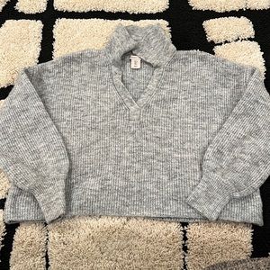 Cropped sweater